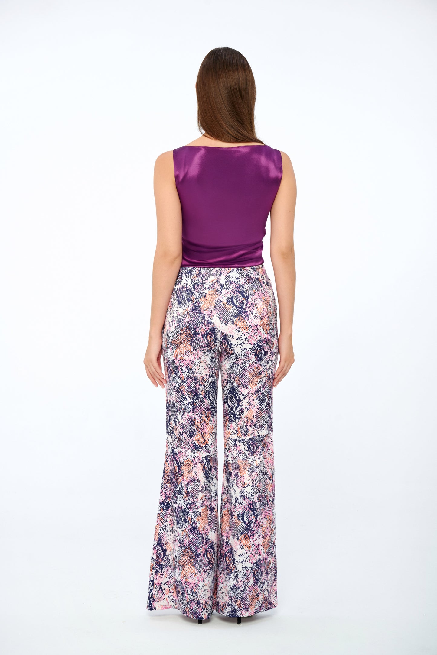 Levi – Slim Trousers in Snake Satin