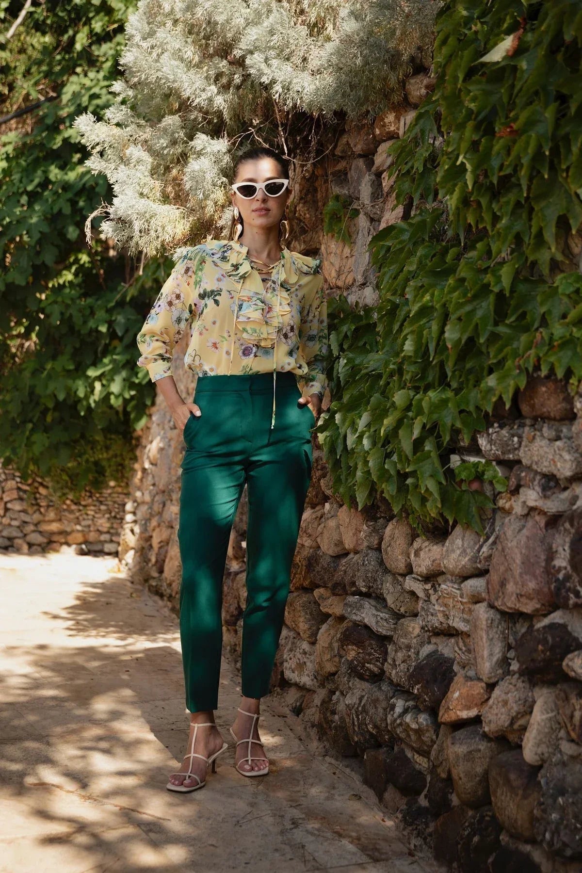 FRN LINE – Green Cigarette Trousers for Women FRN2054