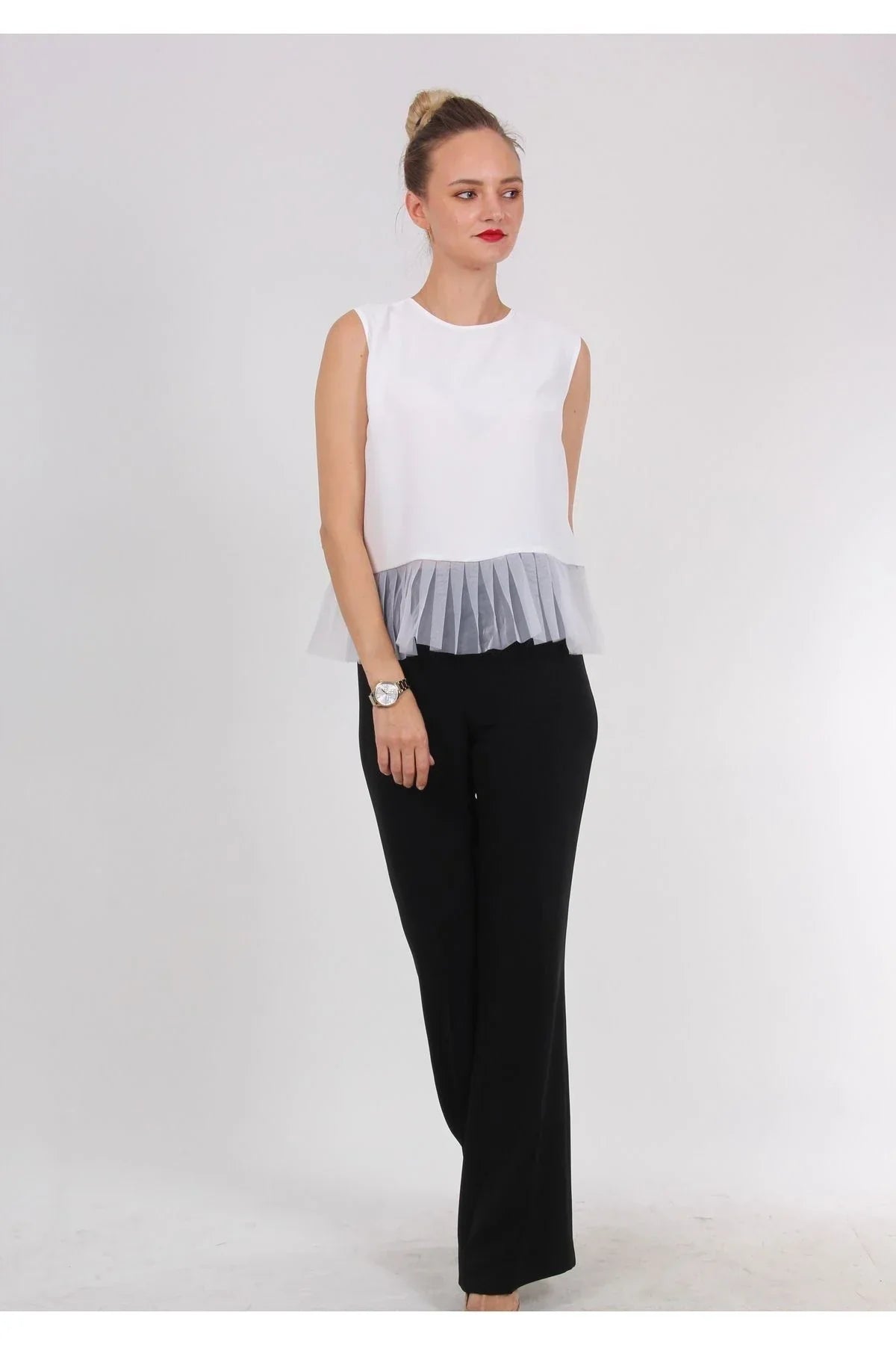 FRN LINE – White Blouse with Pleated Tulle Hem and Back Button Closure for Women FRN1102