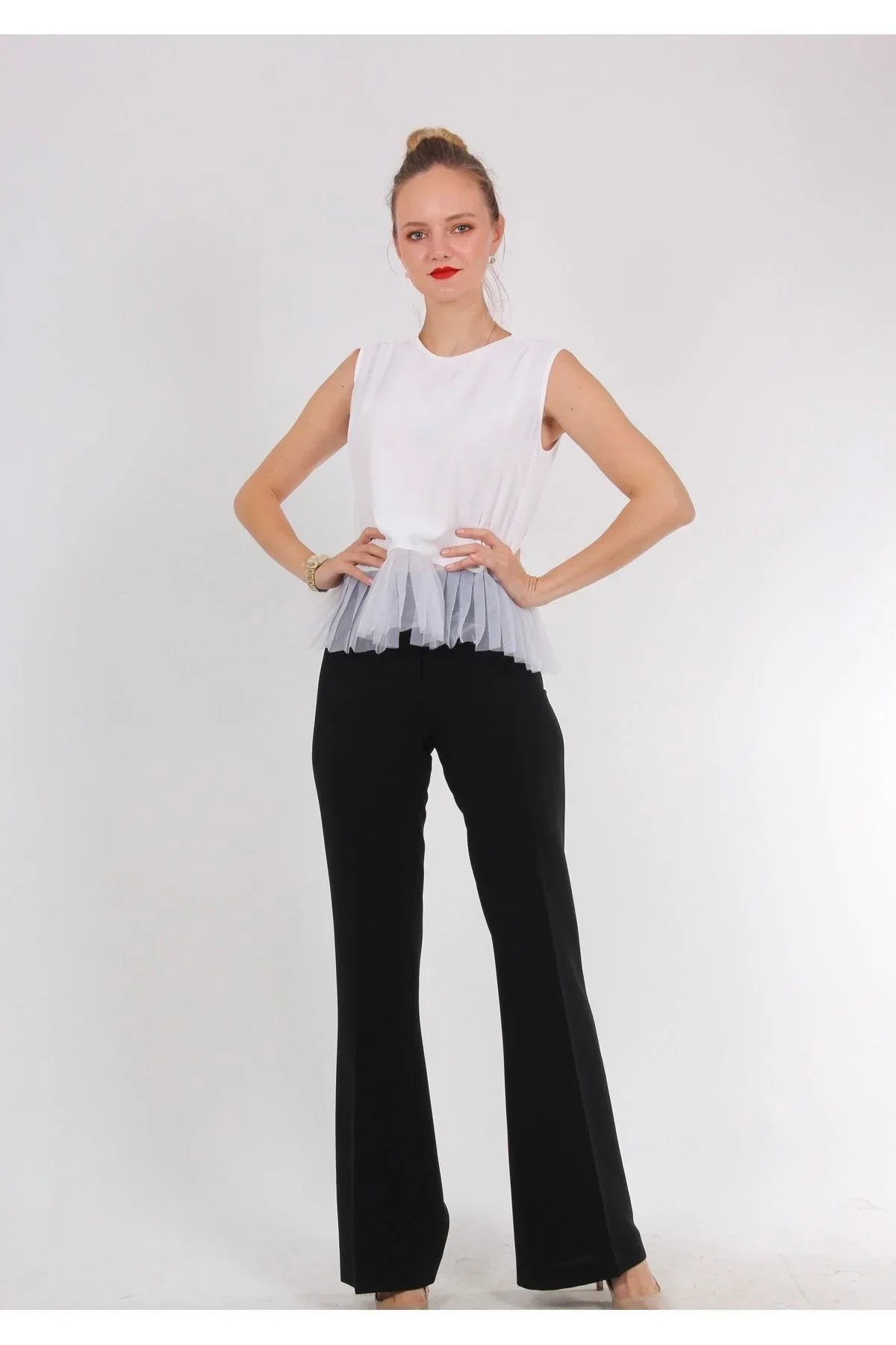 FRN LINE – White Blouse with Pleated Tulle Hem and Back Button Closure for Women FRN1102